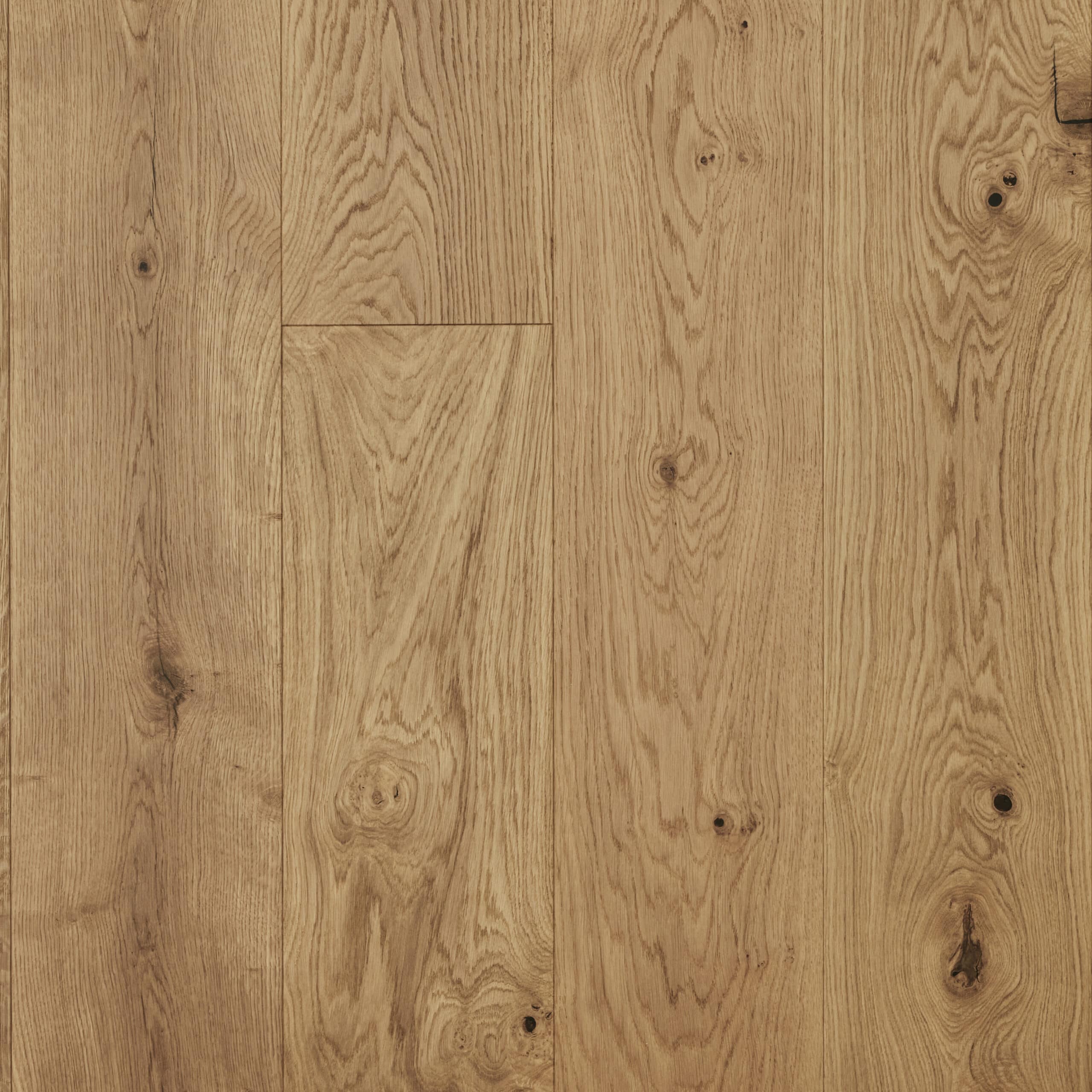 Eksklusiv Eg Plankegulv RUTISK i mat klar laki på 26 x 220 cm