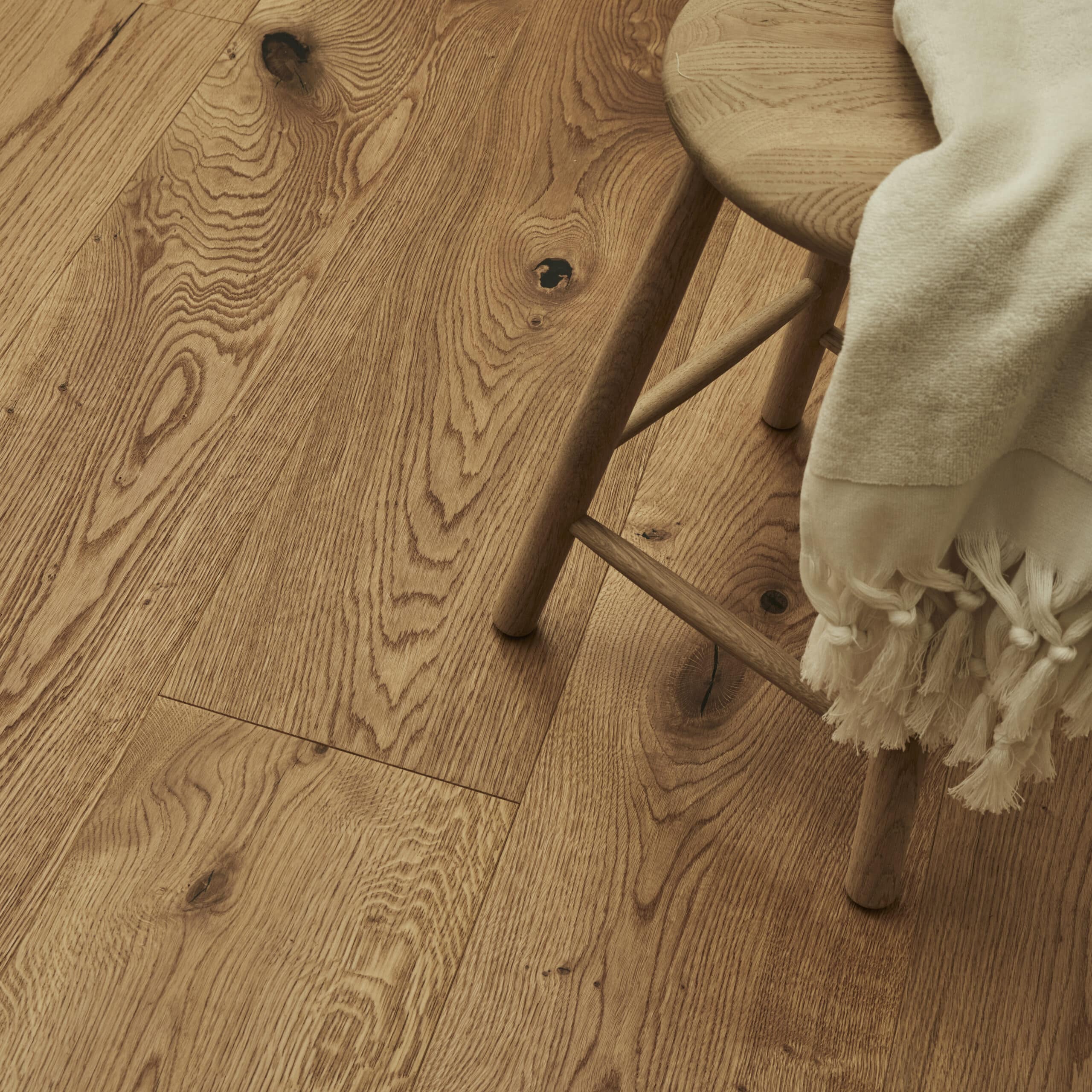 Eksklusiv Eg Plankegulv RUSTIK olieret på 26 x 220 cm