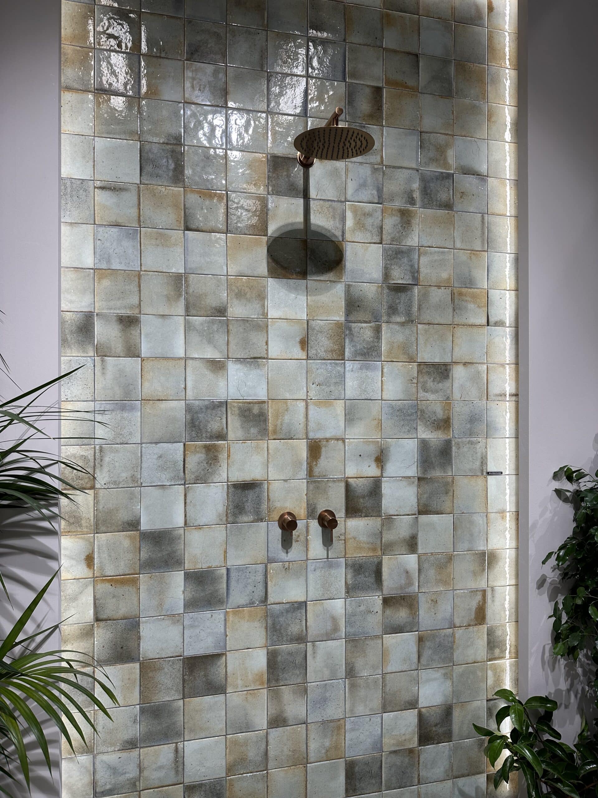 firkantet blank vægflise til badeværelse eller køkkenet