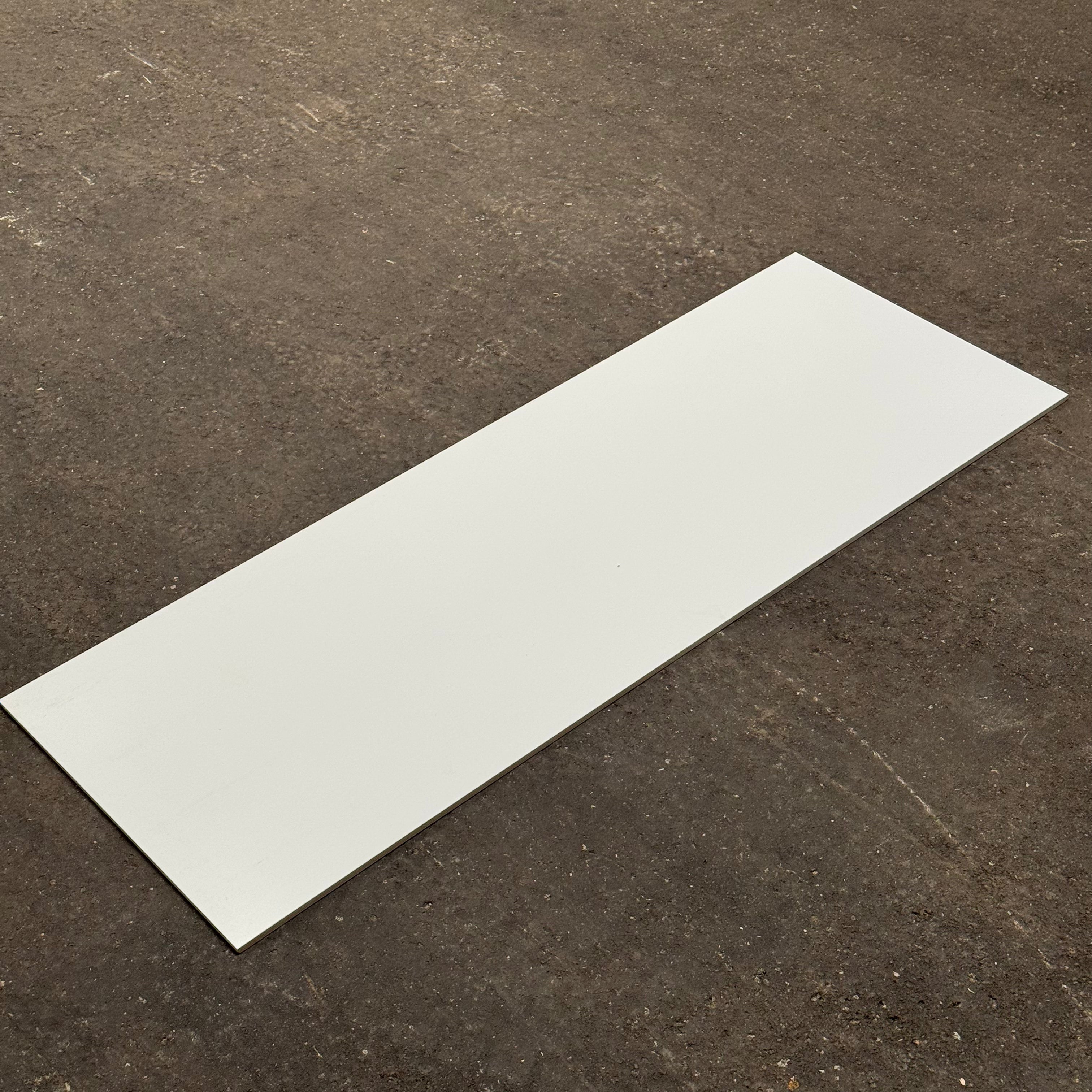 Hvid mat vægflise - 45 x 120 cm (12,83 m2)