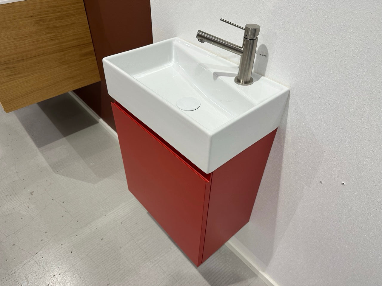 Milano 45cm inkl. spejlskab - Udstillingsmodeller