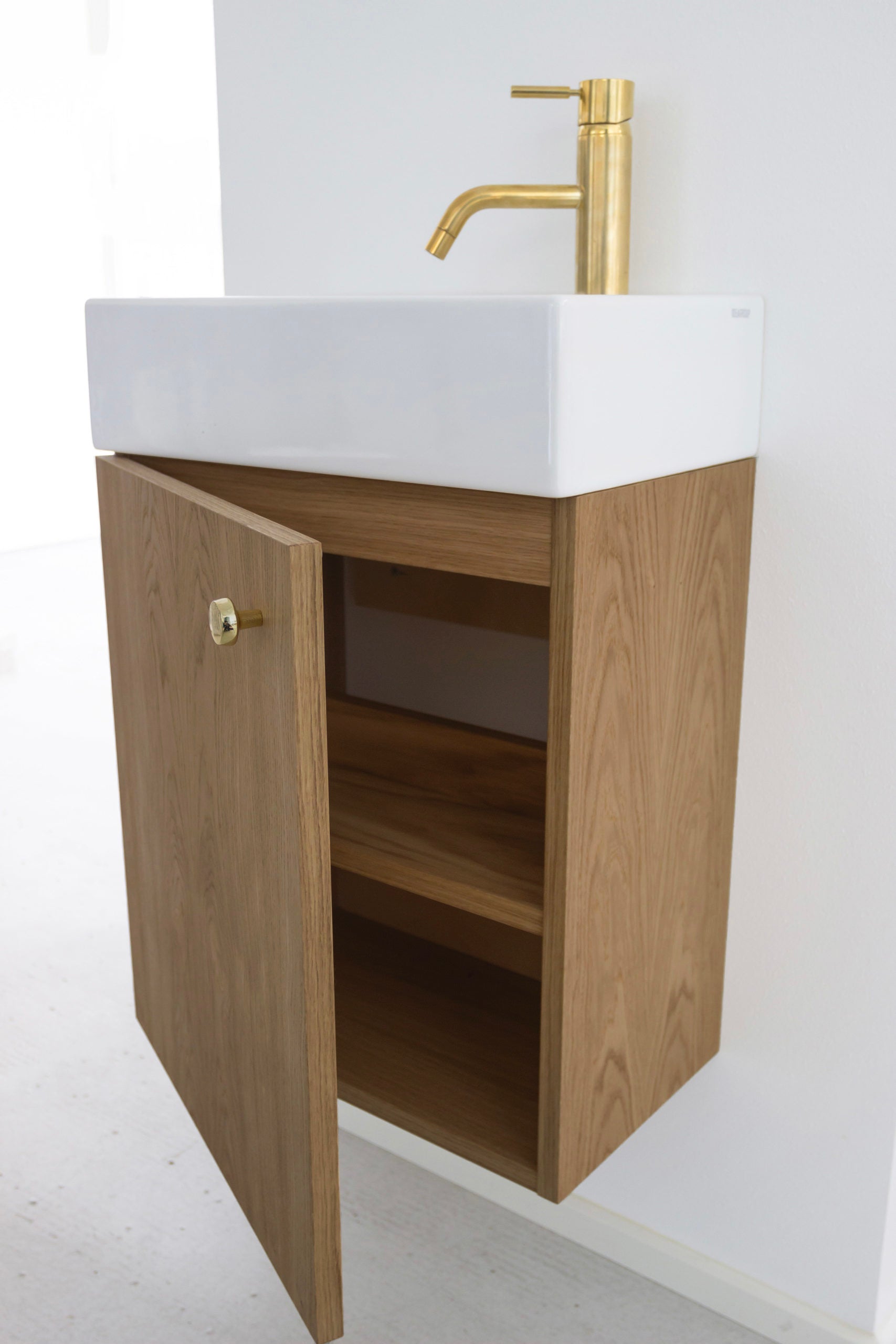 Mini snedker badmøbel til små badeværelser