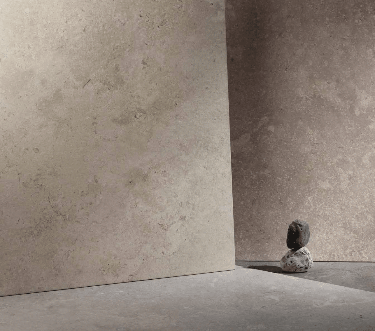 Times fliseserie til gulv og væg i taupe, grey, white, ivory