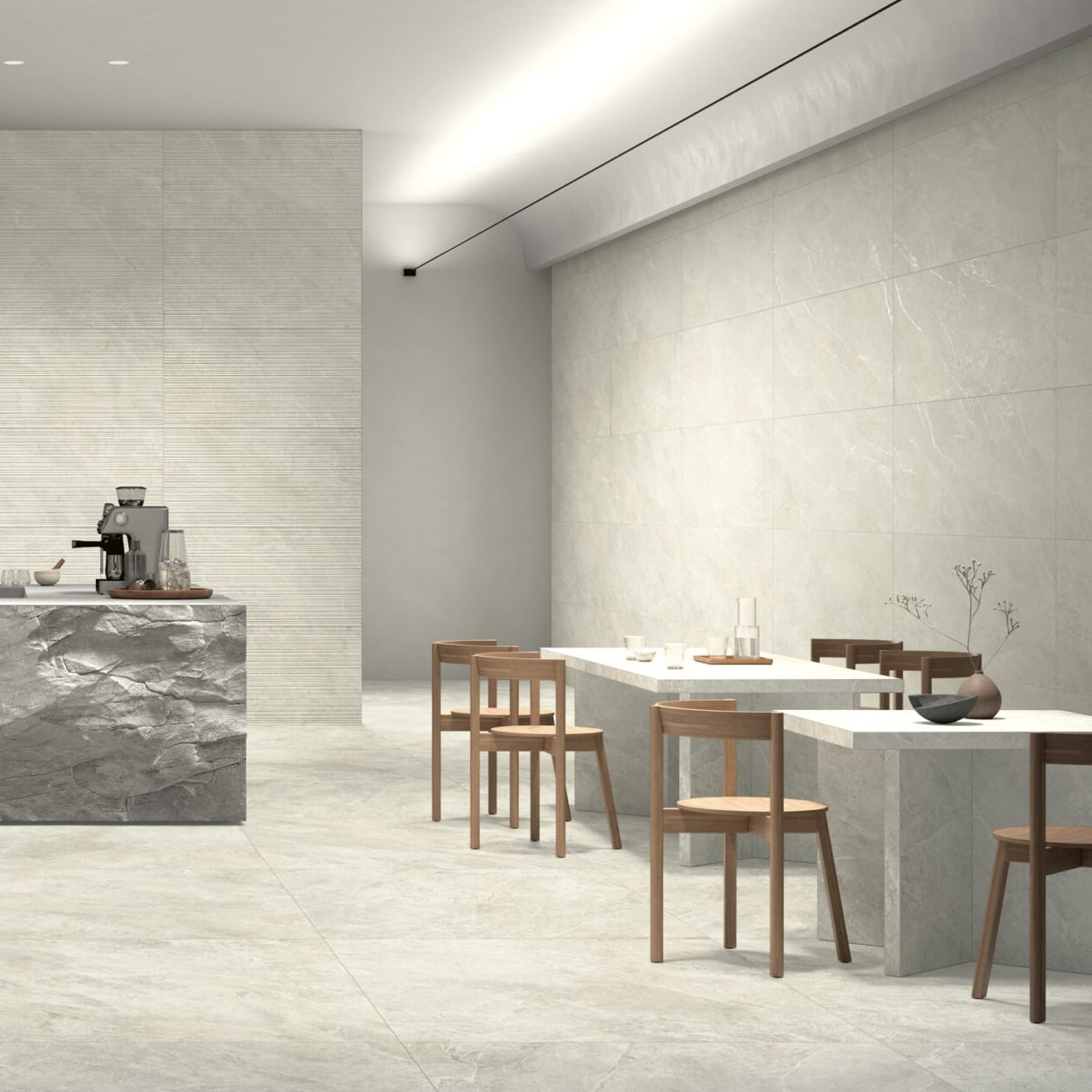 Trust fliseserie til gulv og væg i naturstenslook. Eksklusiv flise til køkken, badeværelse eller stue.