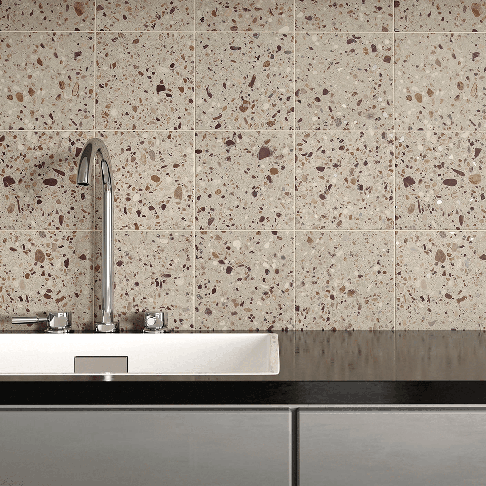 Andy flisen i farven Beige med Terrazzo overflade