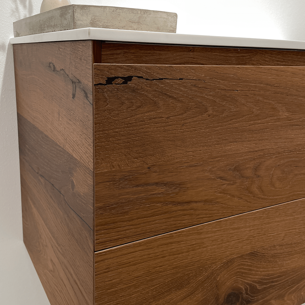 Tæt på overfladen på Enzo Antico