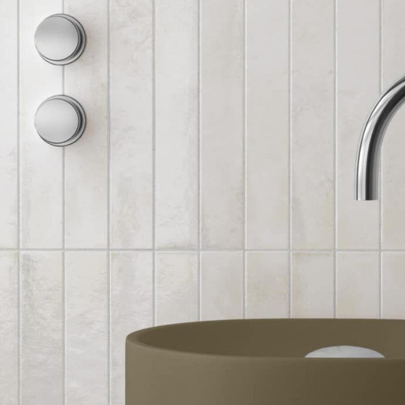 aflang blank vægflise i hvid