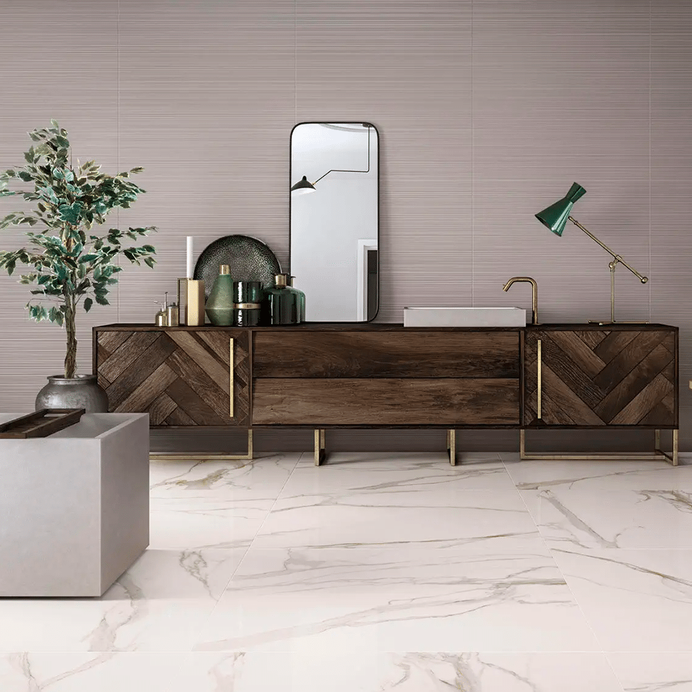 Calacatta flisen i farven Goldy