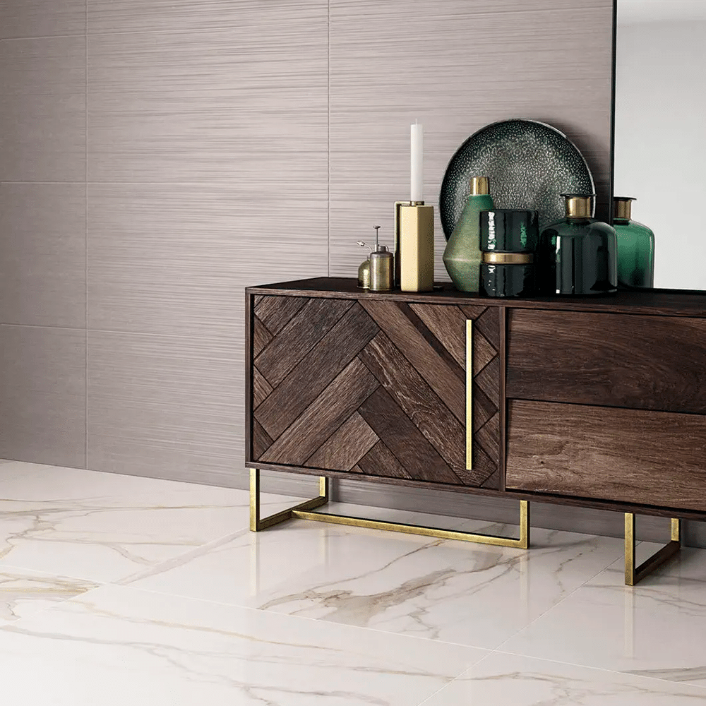 Calacatta flisen i farven Goldy