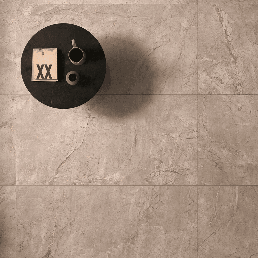 LUX flisen i farven Silver Grey