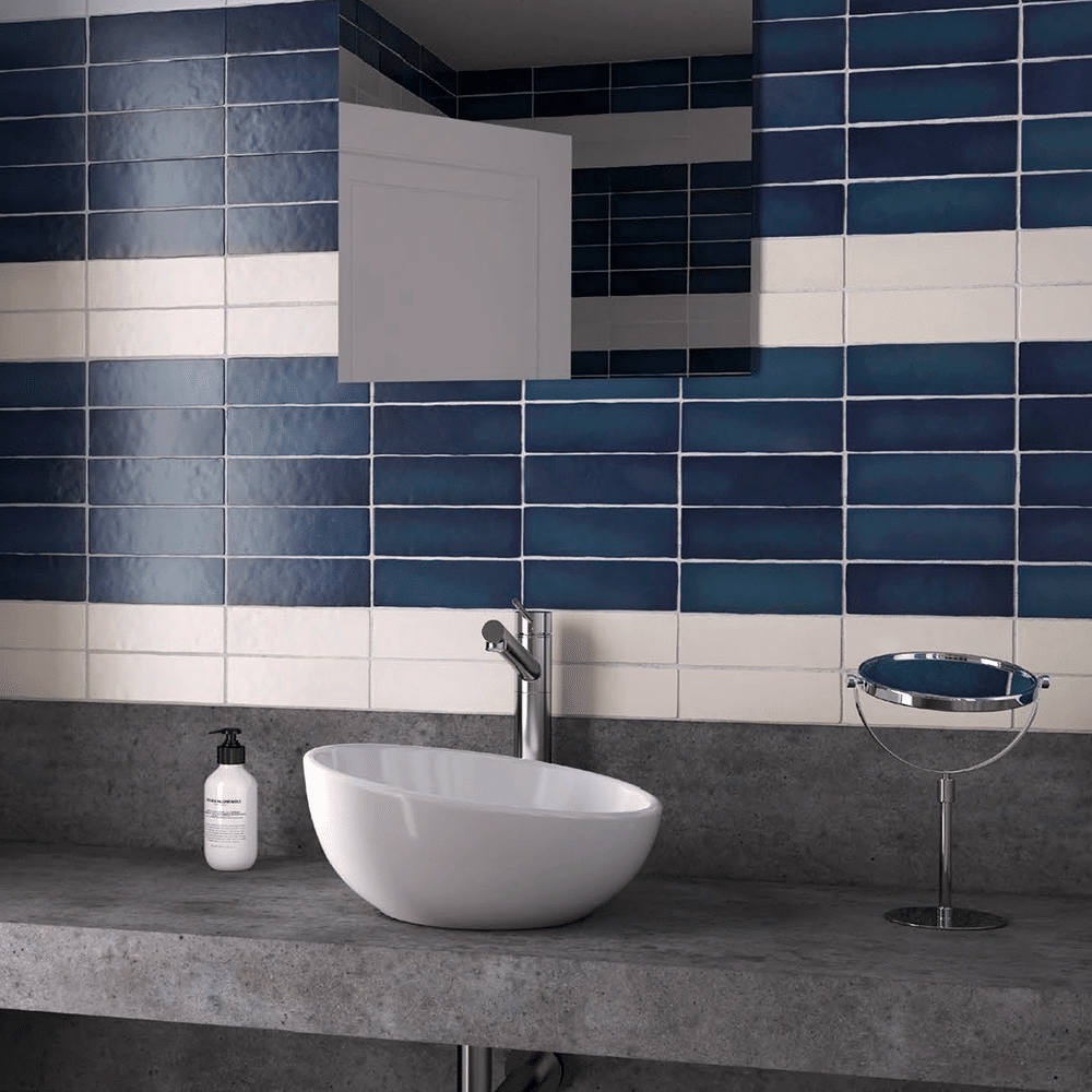 Mano flisen i farverne Ocean og White