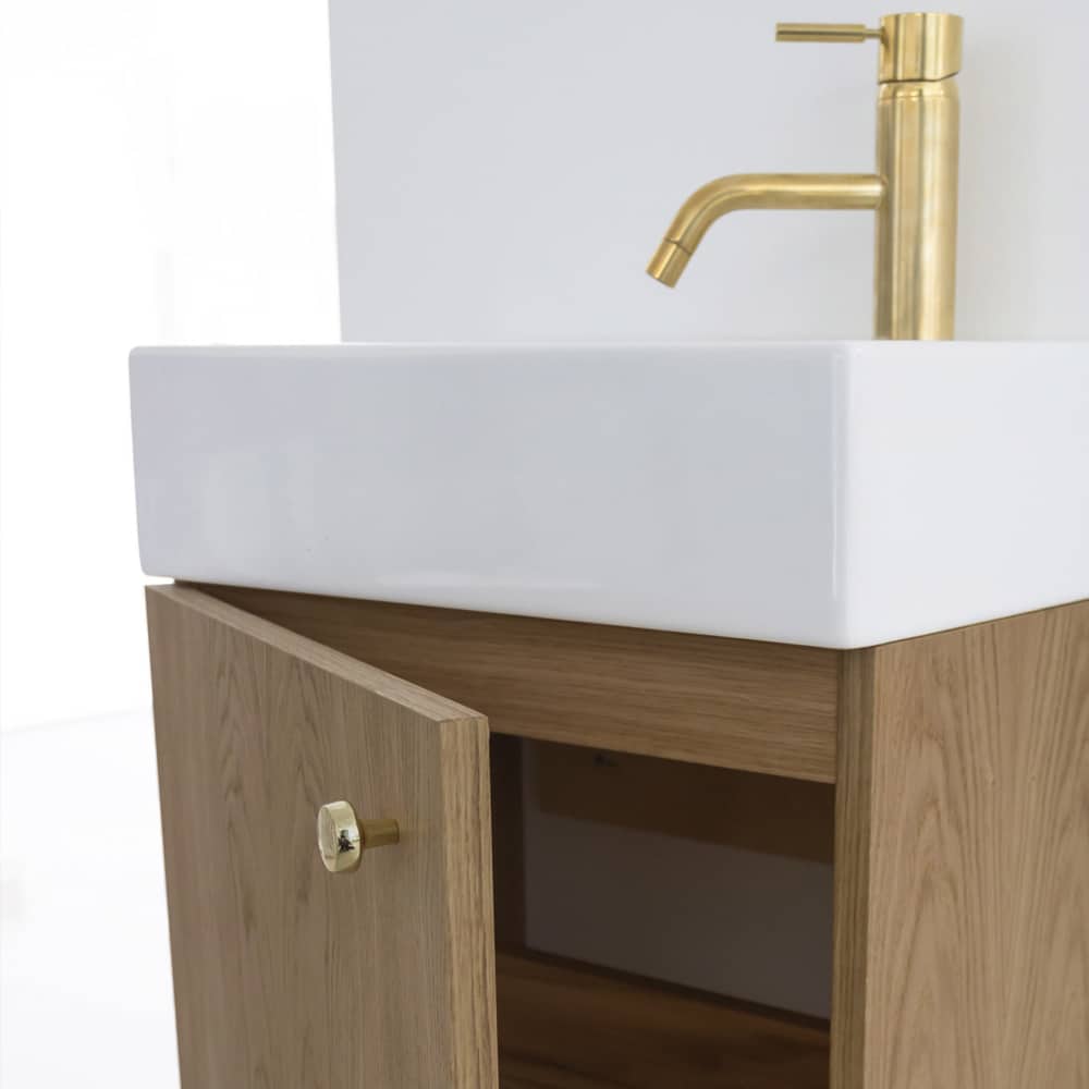 Mini snedker badmøbel