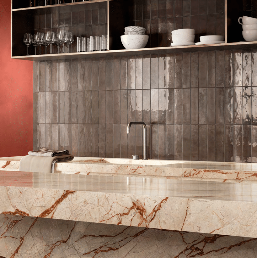 Relais flisen i farven Tobacco