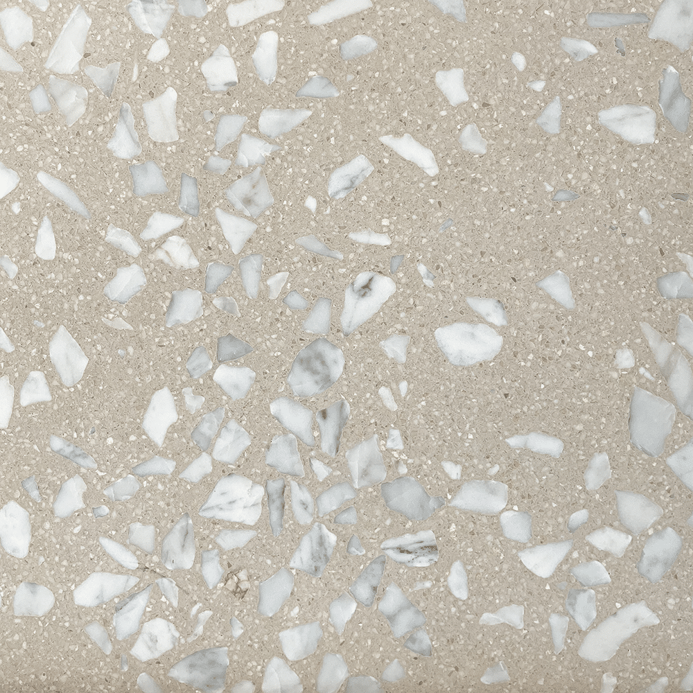 Terrazzo Raw 050 med hvide sten Sokkelkant