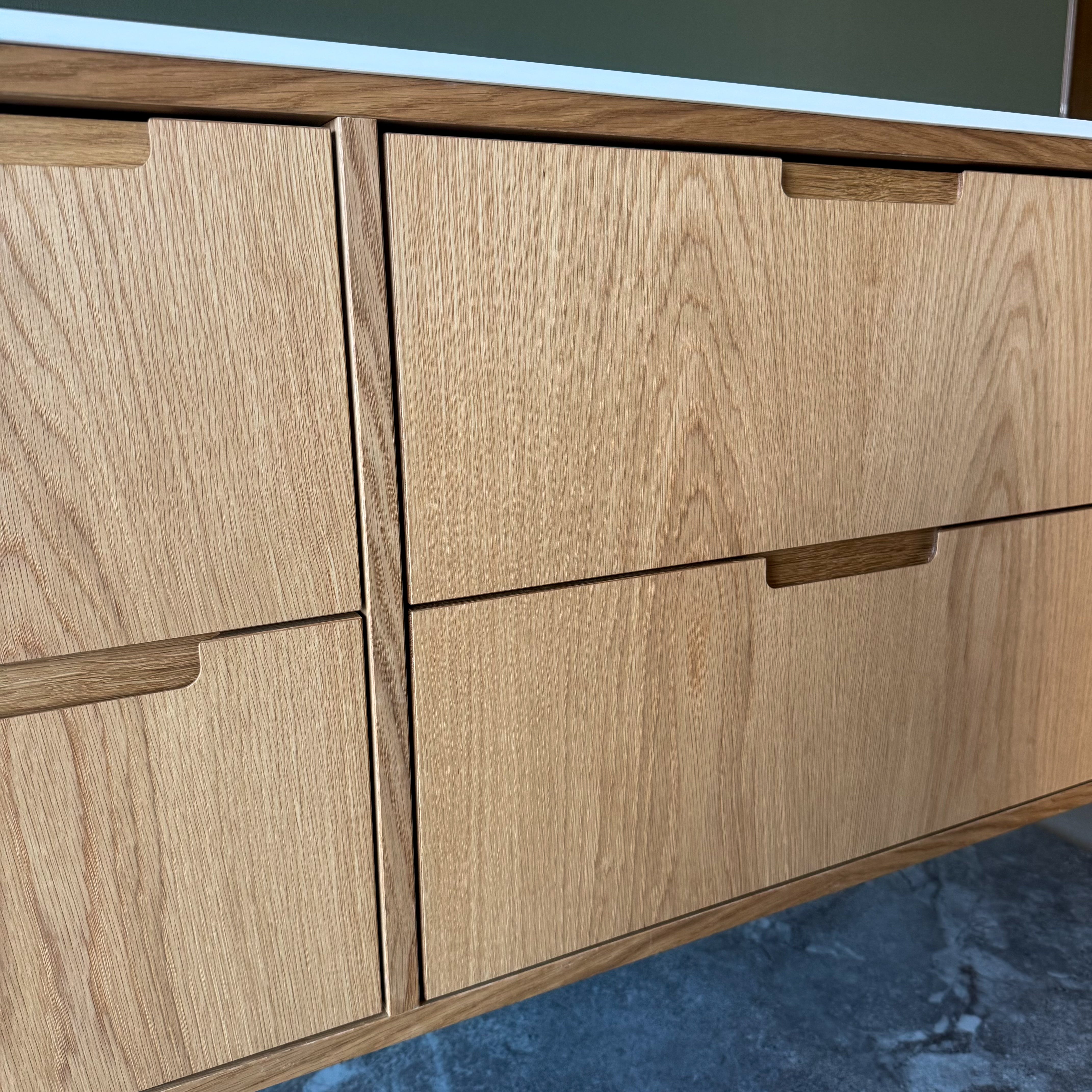 ALMA 3915 Snedker Badmøbel - Lys - 140 x 50 cm