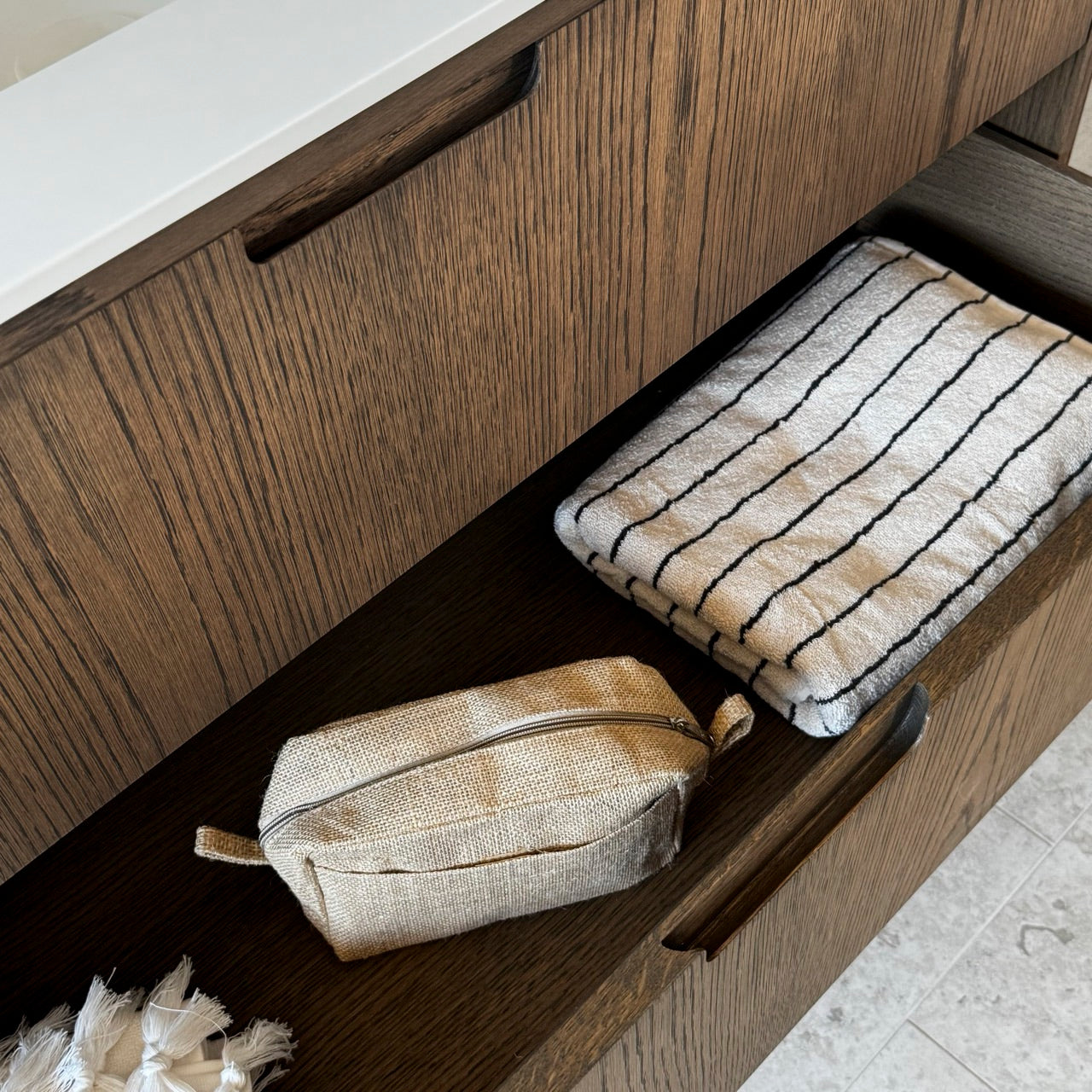 ALMA 3983 Snedker Badmøbel - Mørk - 100 x 40 cm - LIMITED EDITION