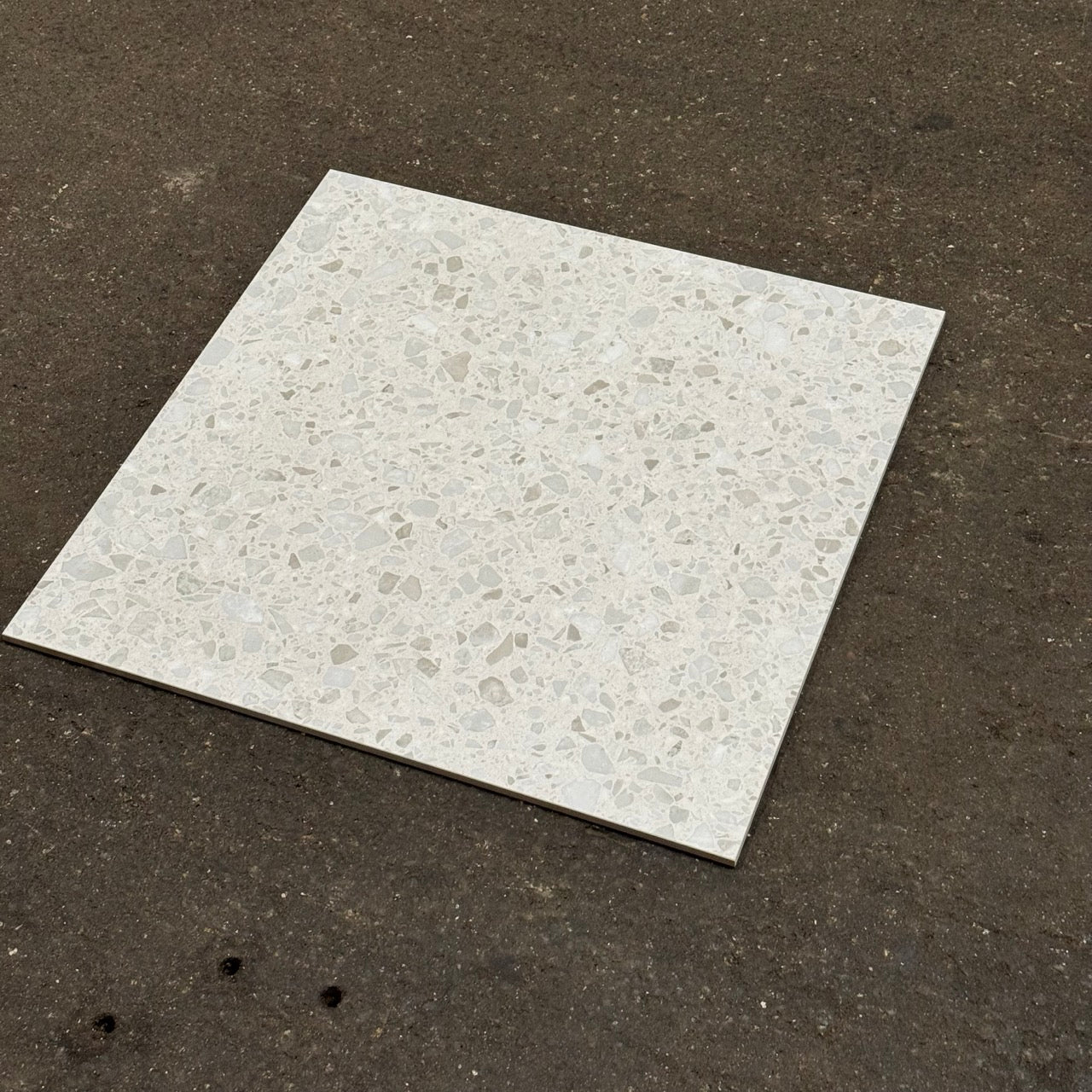 White Sino terrazzolook - 60 x 60 cm (11,52 m2)
