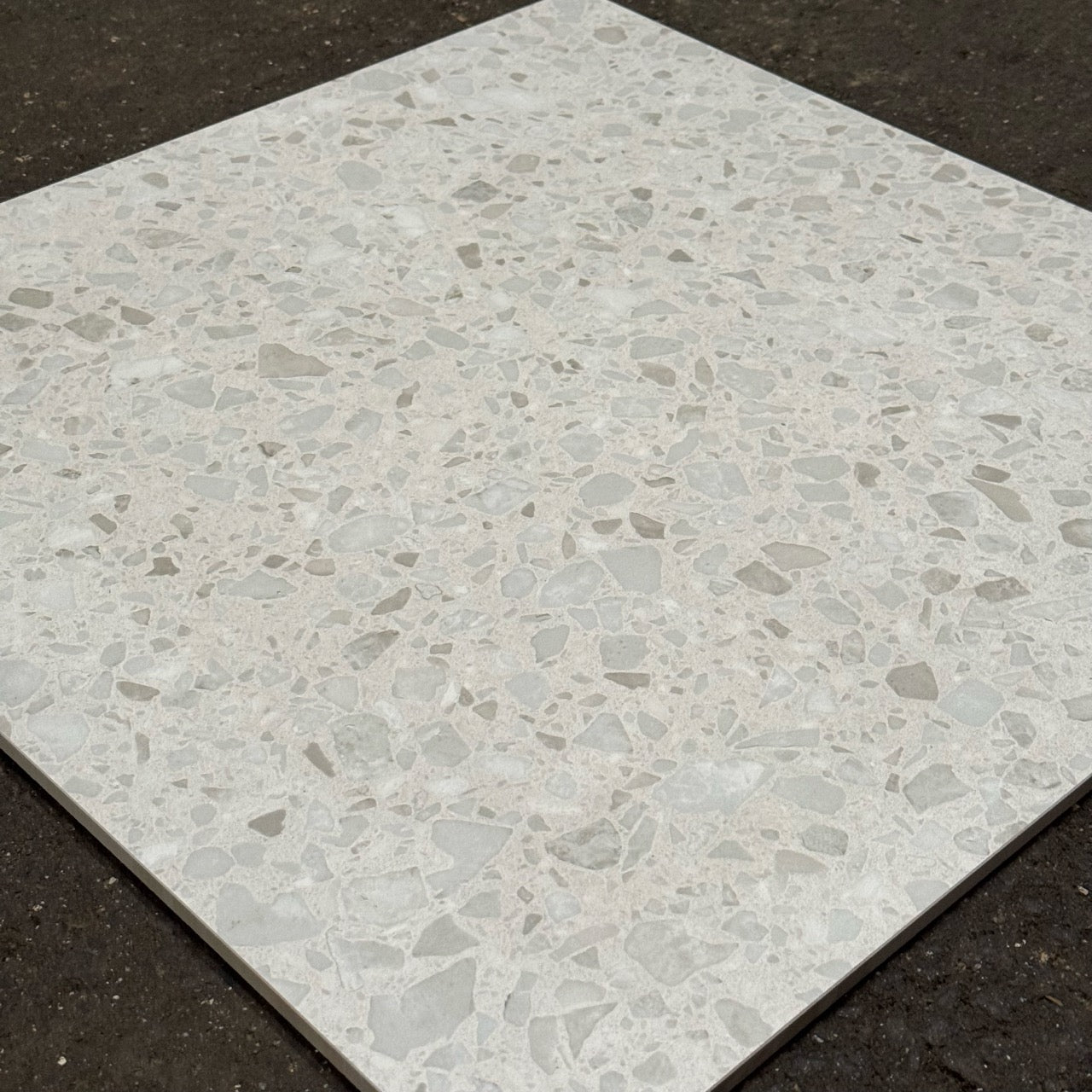 White Sino terrazzolook - 60 x 60 cm (11,52 m2)