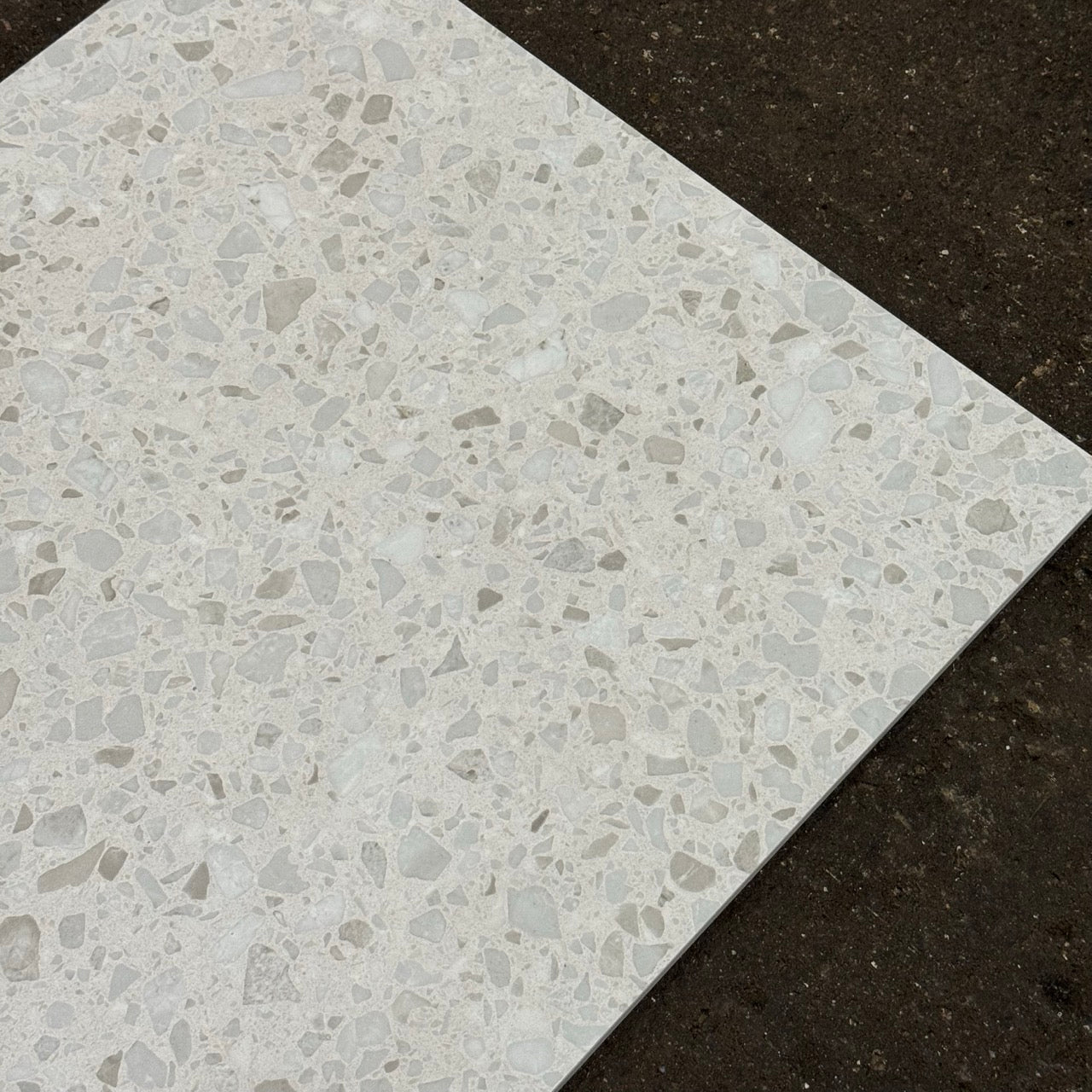 White Sino terrazzolook - 60 x 60 cm (11,52 m2)