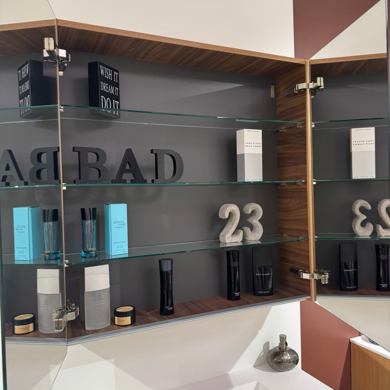 Outlet - Enzo 90 cm badmøbel inkl. spejlskab - Udstillingsmodeller