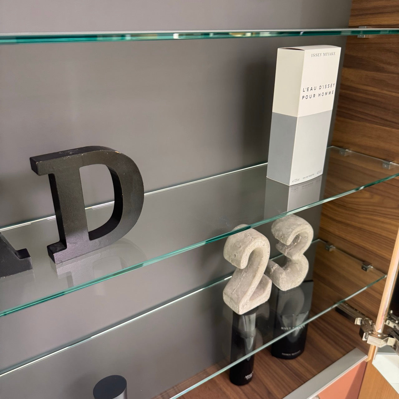 Outlet - Enzo 90 cm badmøbel inkl. spejlskab - Udstillingsmodeller