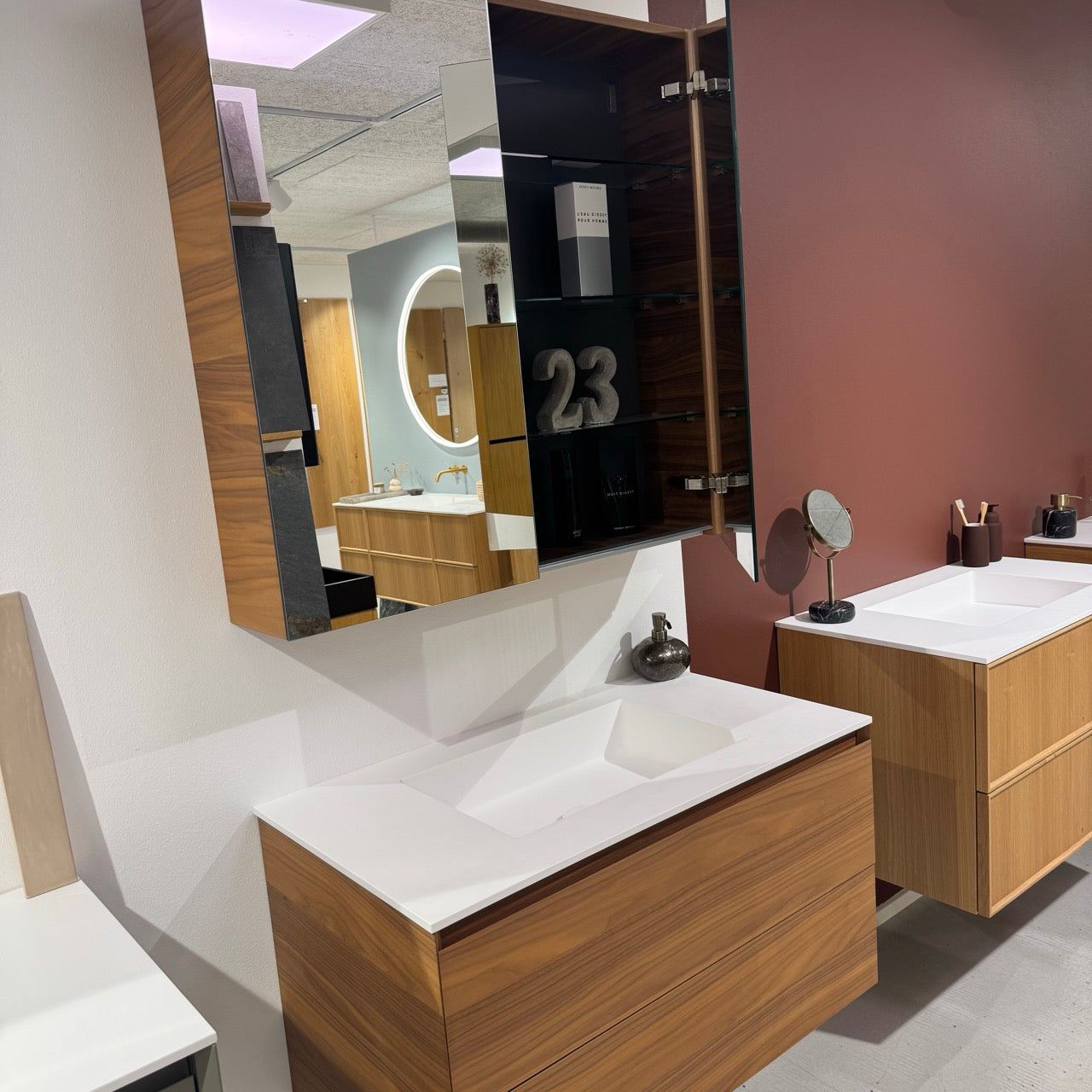 Outlet - Enzo 90 cm badmøbel inkl. spejlskab - Udstillingsmodeller