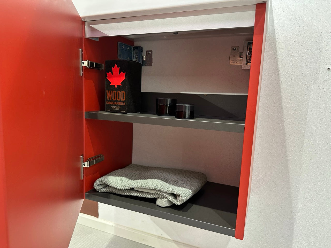 Milano 45cm inkl. spejlskab - Udstillingsmodeller