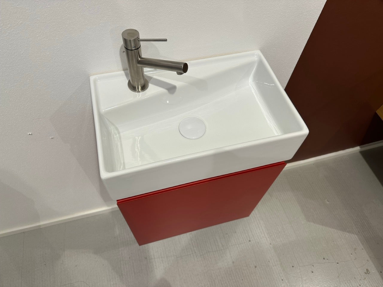 Milano 45cm inkl. spejlskab - Udstillingsmodeller