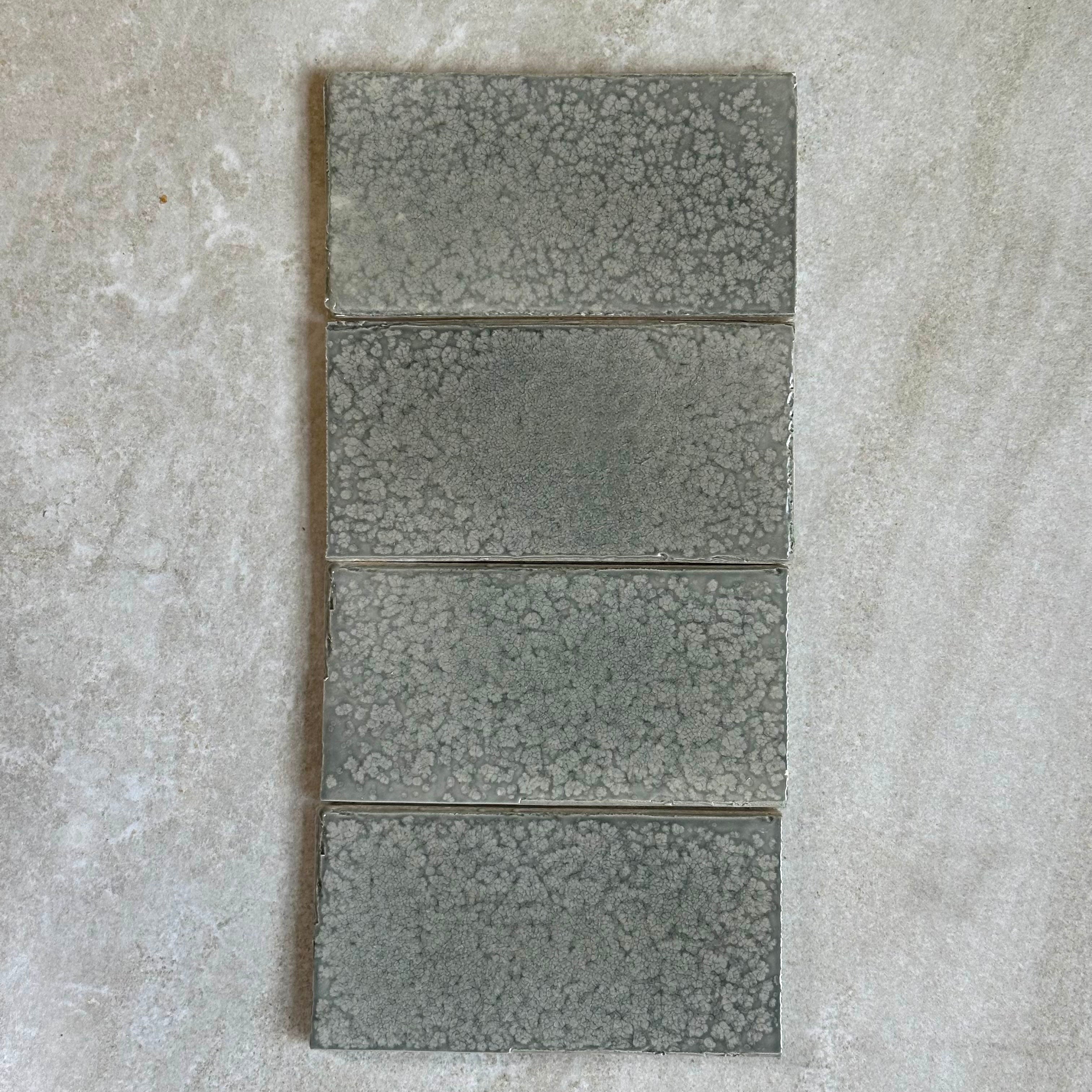 Lvstri Olive - 7,5 x 15 cm (0,94 m2)
