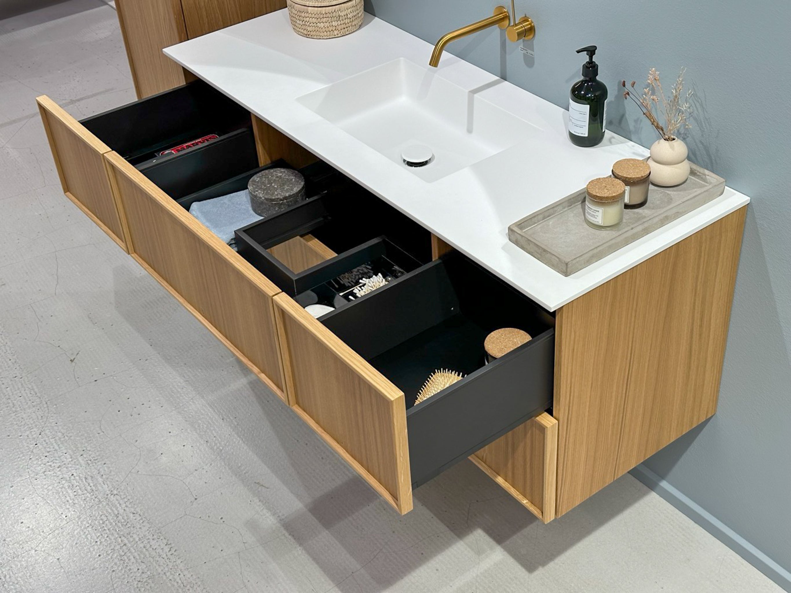 Shaker Badmøbel i Eg, 140 cm - Vask Center