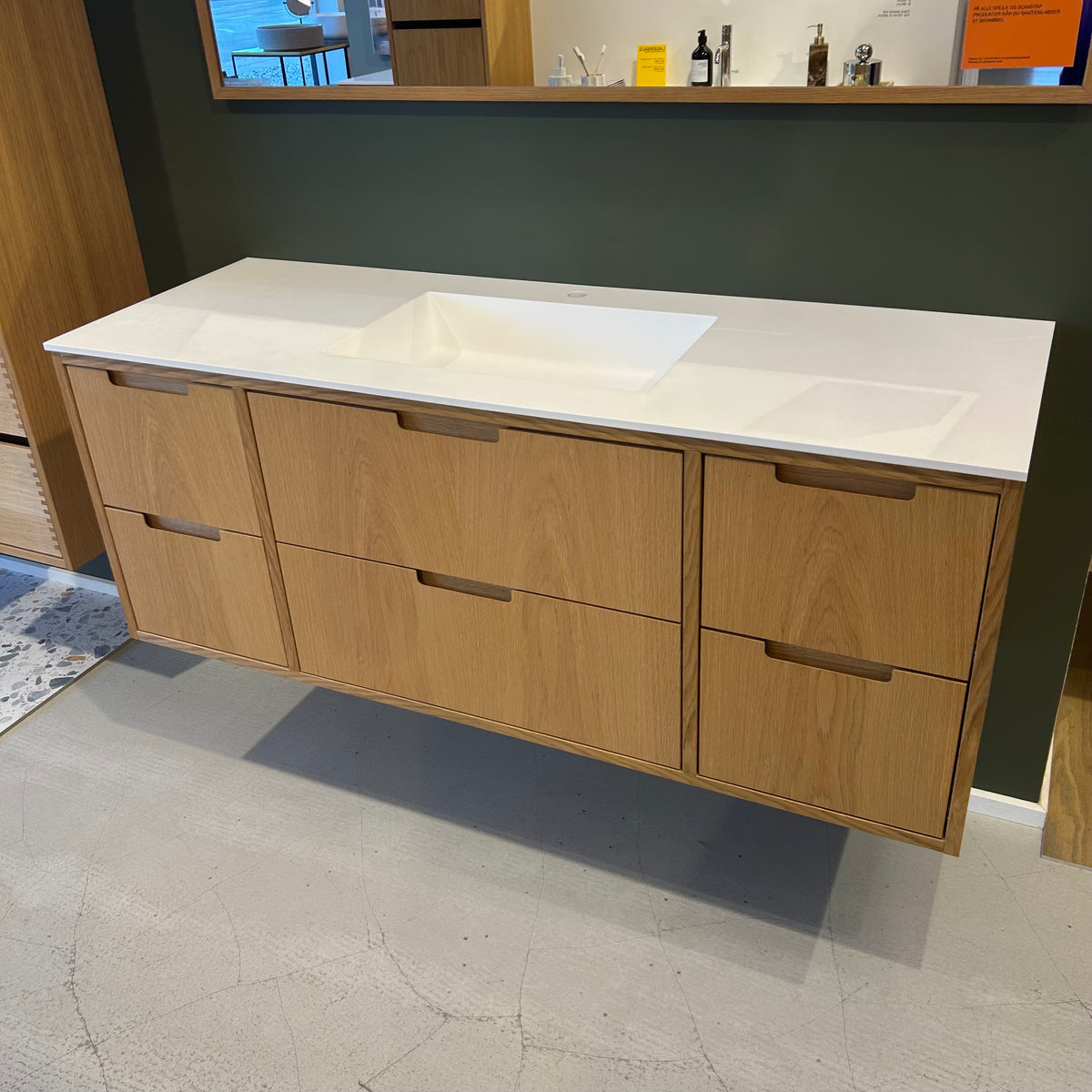 OUTLET - ALMA 3915 Snedker Badmøbel - 140 x 50 cm - Udstillingsmodel