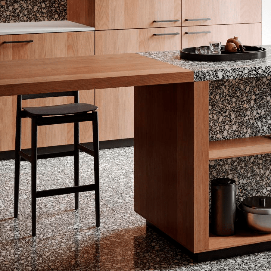 Terrazzo Classico 3.Sa med mørkt, lyst og varmt mix Sokkelkant