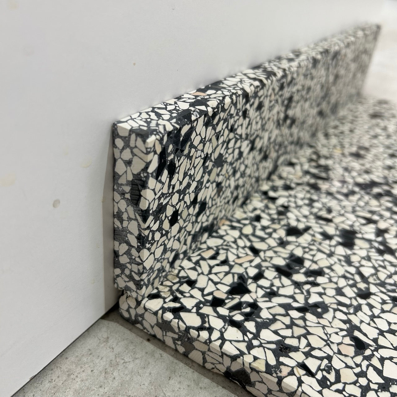 Terrazzo 8710 – 7,5 x 40 cm Sokkelkant