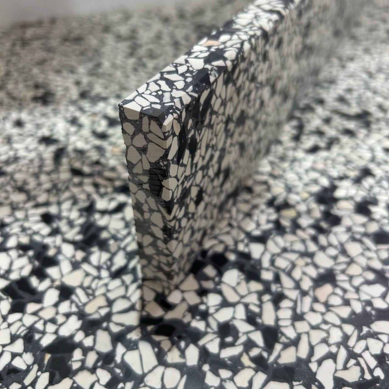 Terrazzo 8710 – 7,5 x 40 cm Sokkelkant