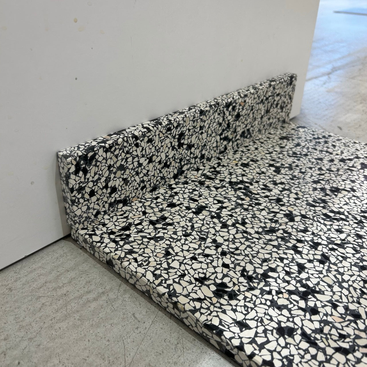 Terrazzo 8710 – 7,5 x 40 cm Sokkelkant