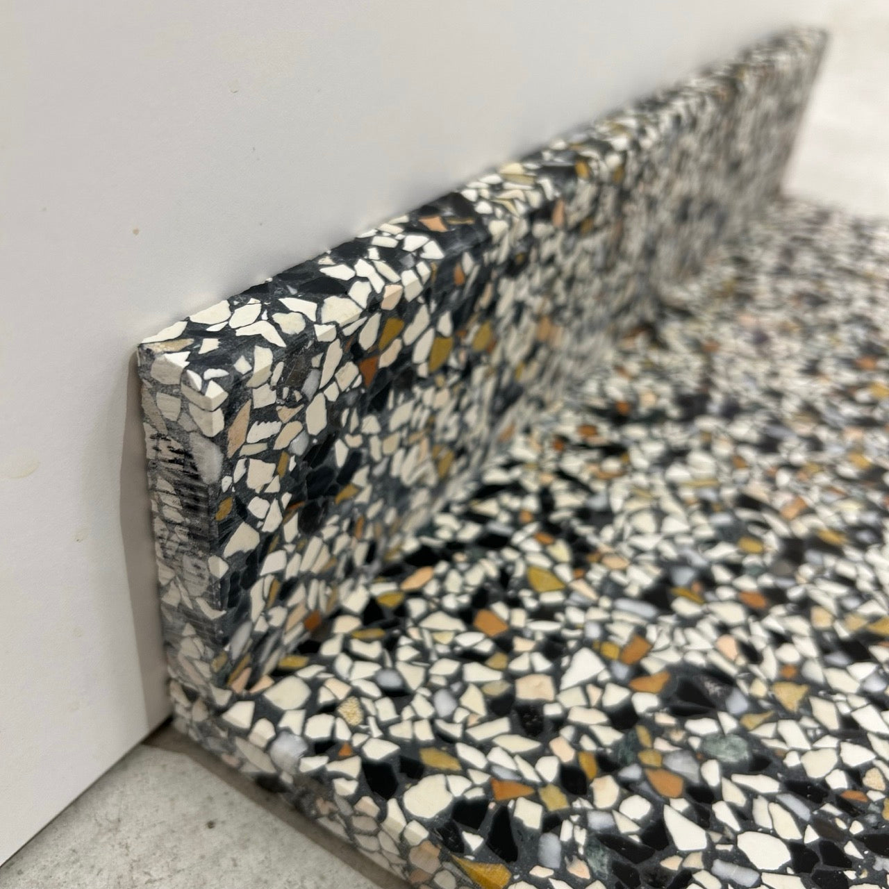 Terrazzo 8910 – 7,5 x 40 cm Sokkelkant