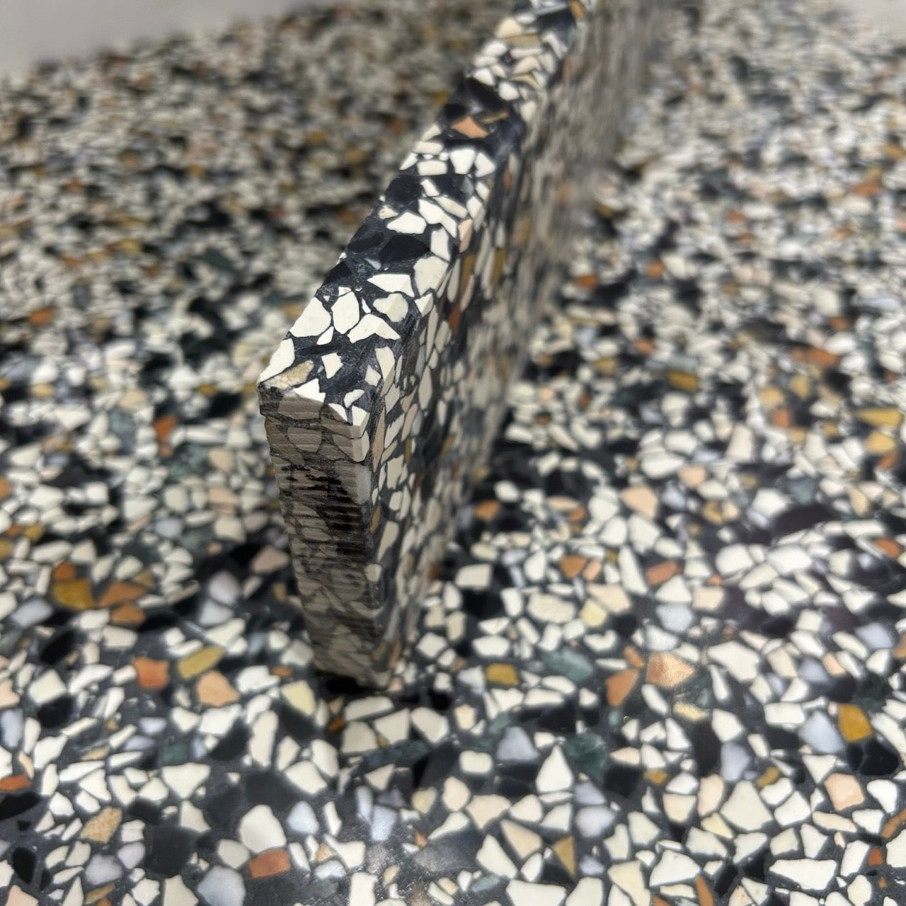 Terrazzo 8910 – 7,5 x 40 cm Sokkelkant