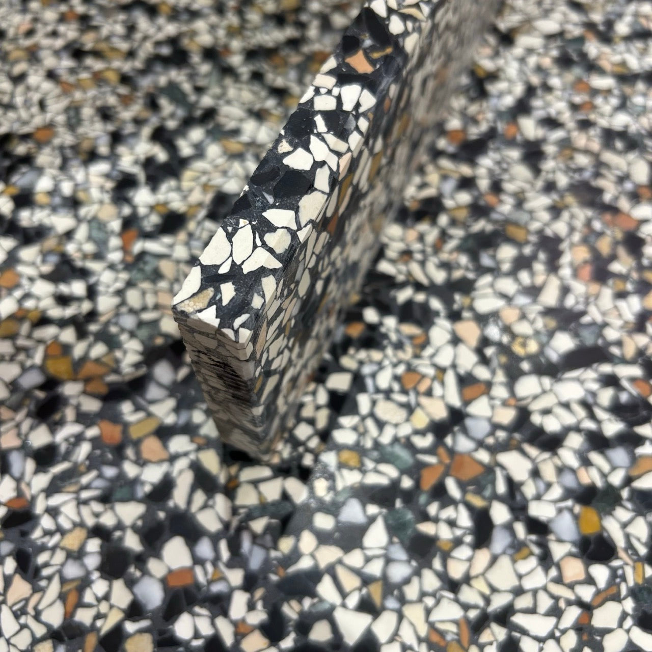 Terrazzo 8910 – 7,5 x 40 cm Sokkelkant